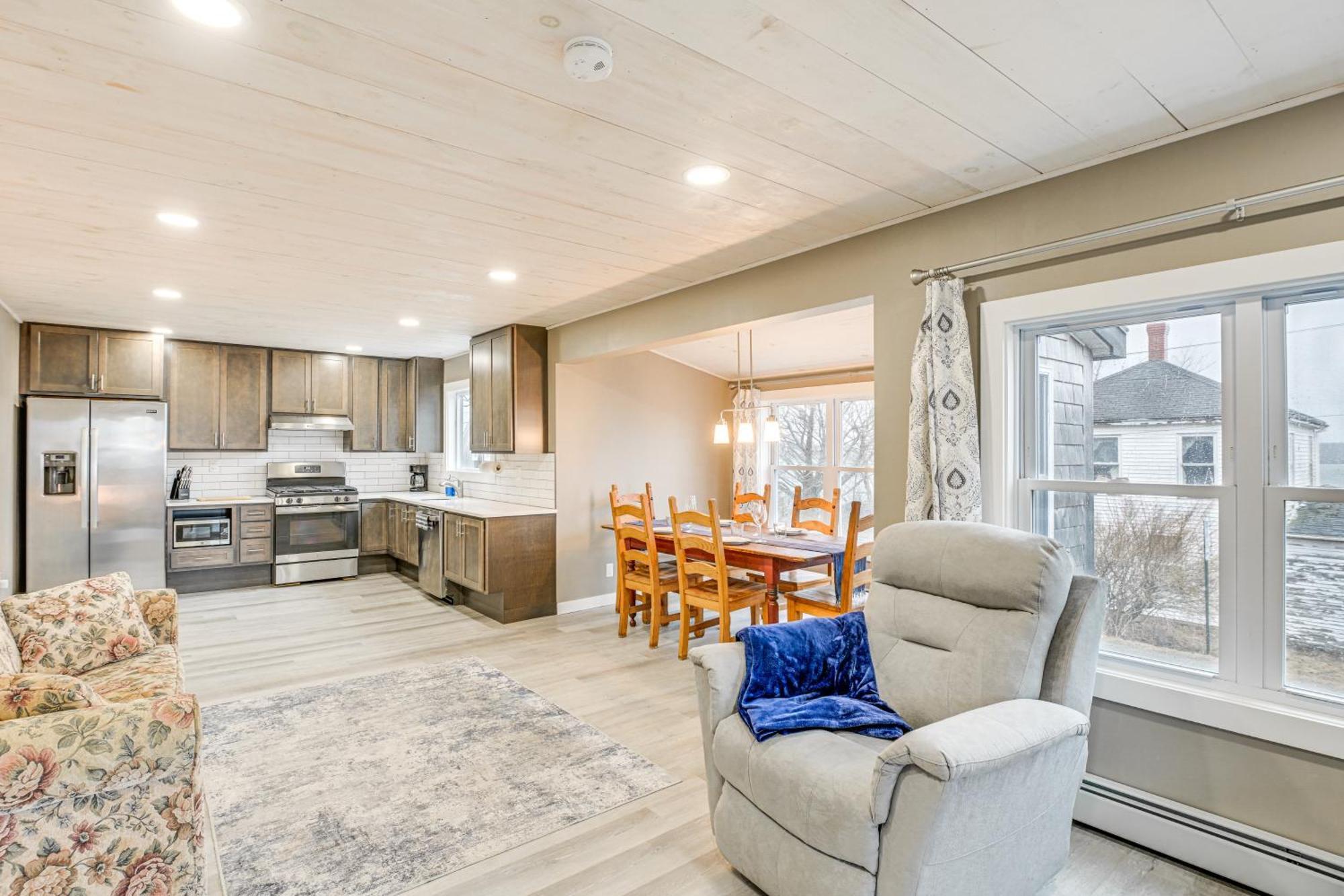Cozy Maine Getaway Covered Deck, Walk To Beach! Lubec Экстерьер фото