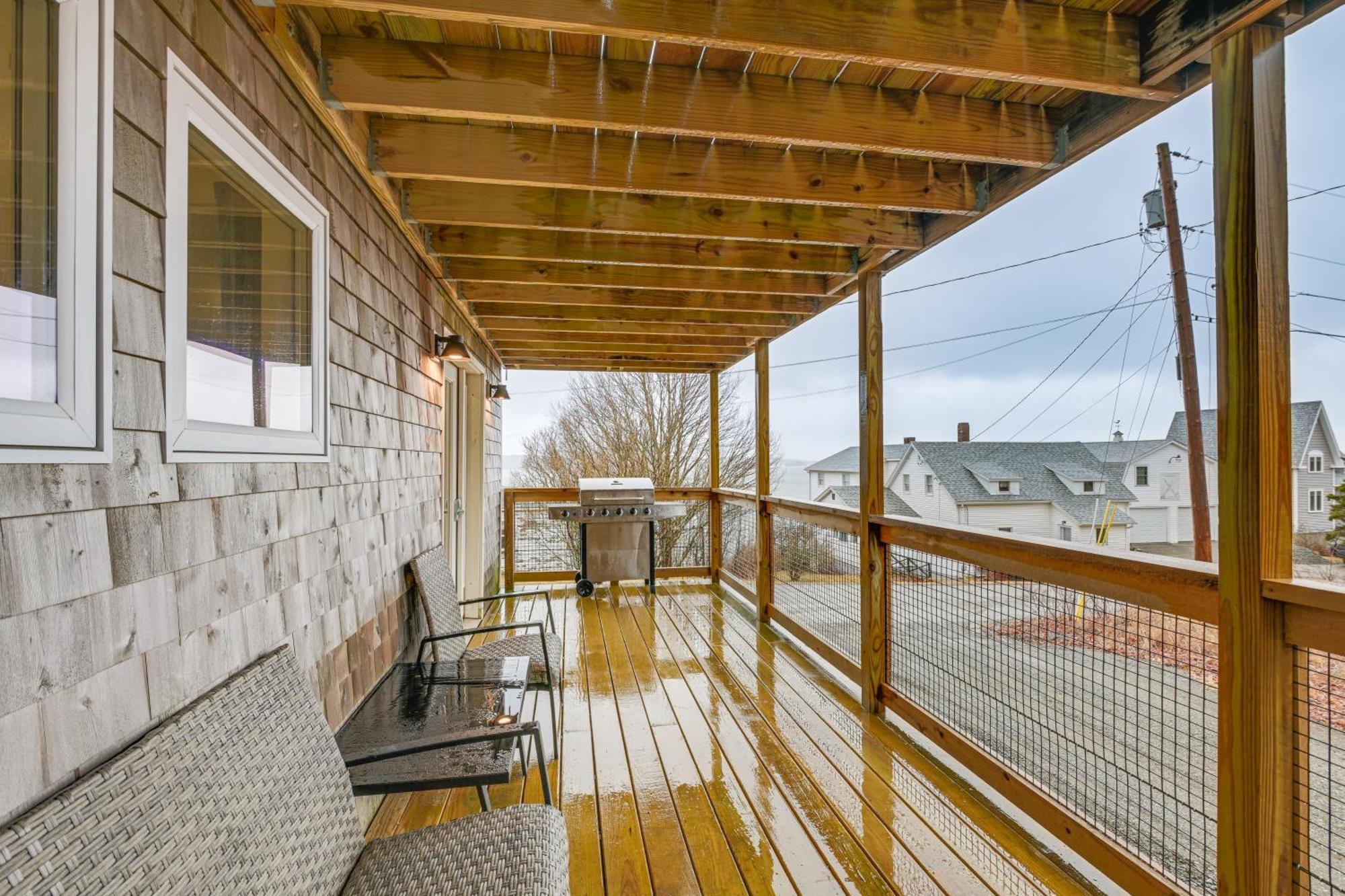 Cozy Maine Getaway Covered Deck, Walk To Beach! Lubec Экстерьер фото